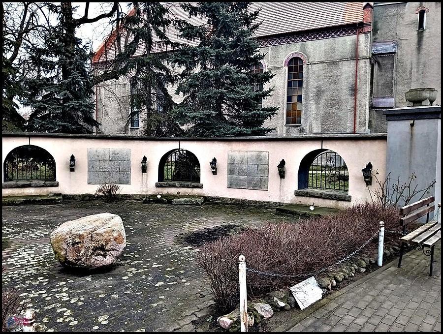 Jordanów śląskich - pomnik ku pamięci poległych w wojnie 1870-1871 i I WŚ