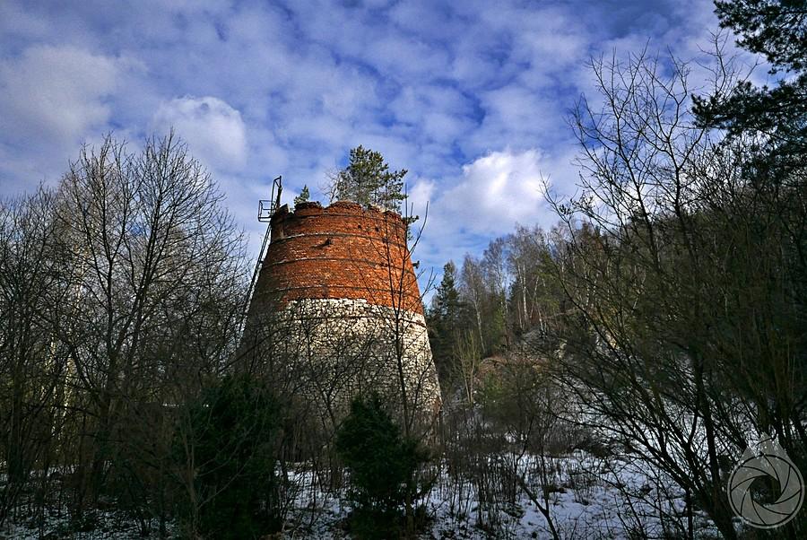 wapiennik przy starym kamieniołomie w Tenczynku