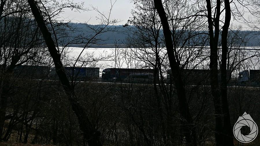 kolejka tirów do przejścia w Hrebennem
