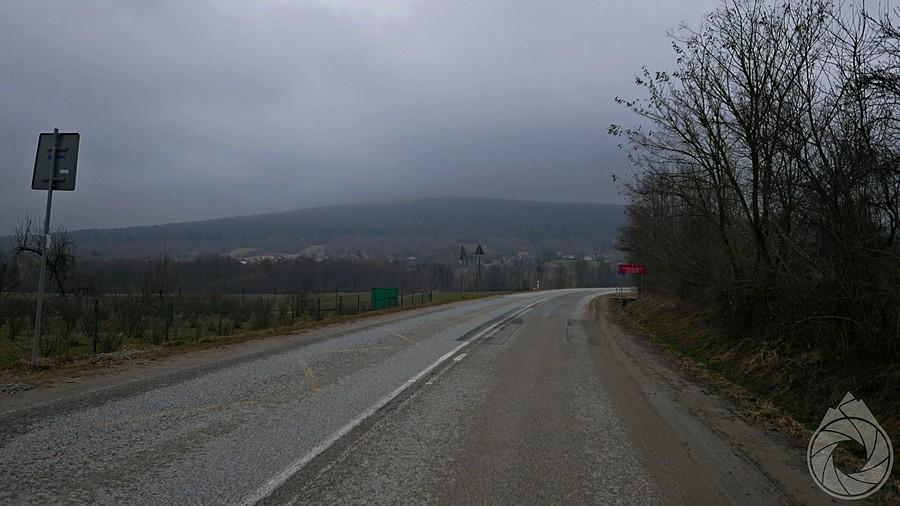 przymglone i zachmurzone Łysogóry