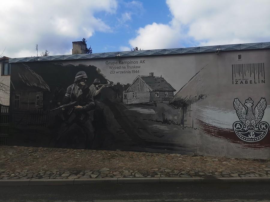 Mural w Truskawiu