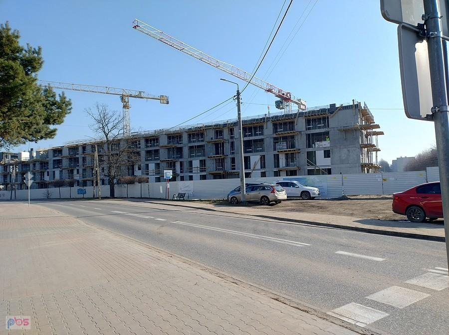 W Ożarowie budują kolejne osiedle, tym razem bloki