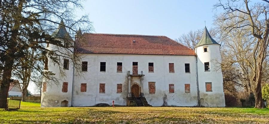 Pałac w Chobieni