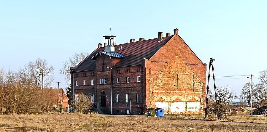 Budynek mieszkalno-gospodarczy w Górzynie