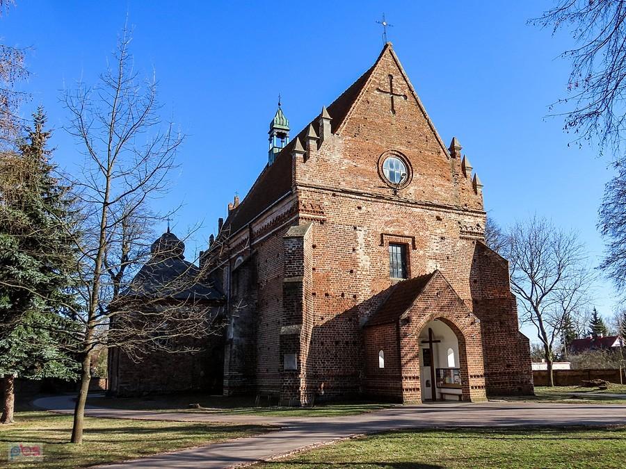 Gotycki kościół w Stężycy zbudowano w w latach 1522-1532