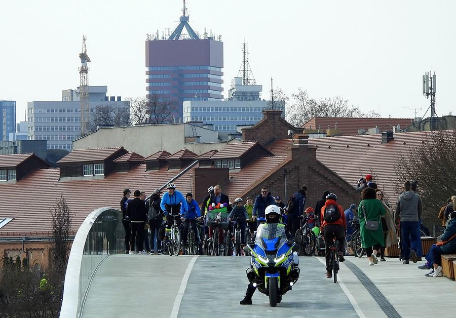 Parada Rowerowego Poznania kontra rowerzystka