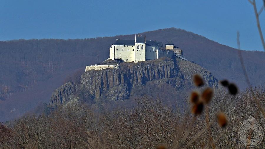 Fuzeri var dalej wisi na skale