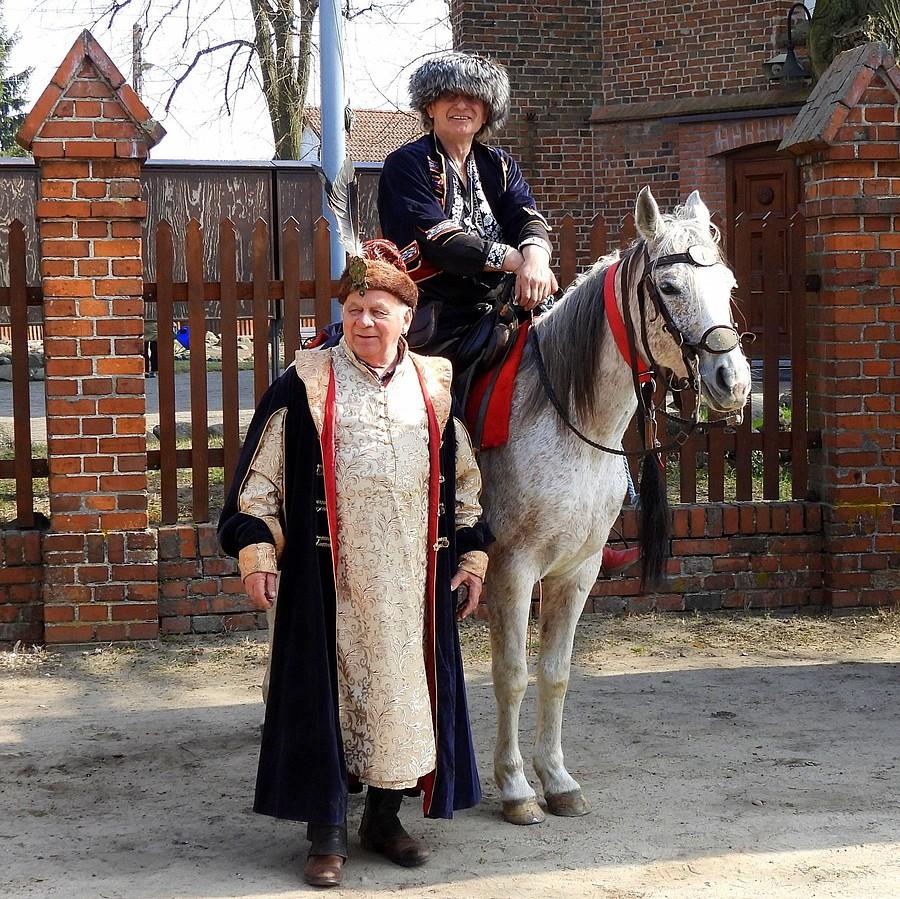 Sarmaci na poznańskiej Głuszynie :)