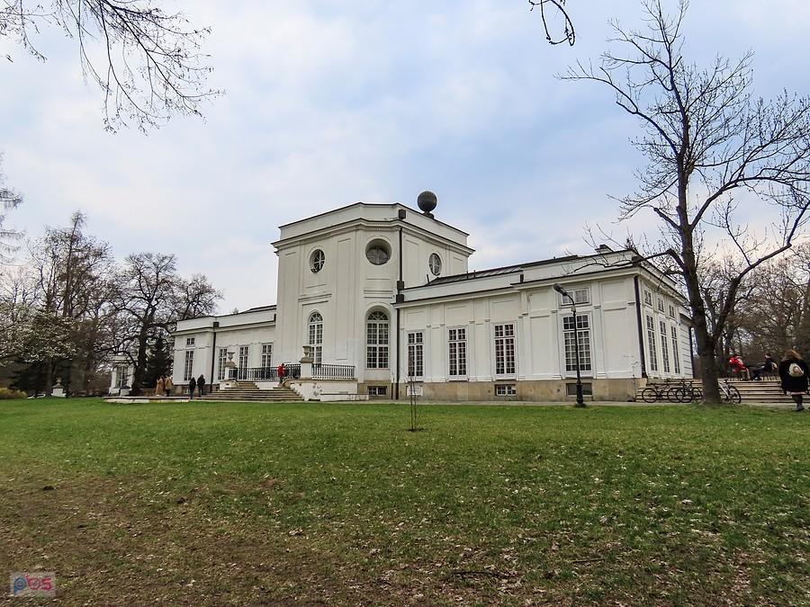 Widok pałacu w Jabłonnie od strony Wisły