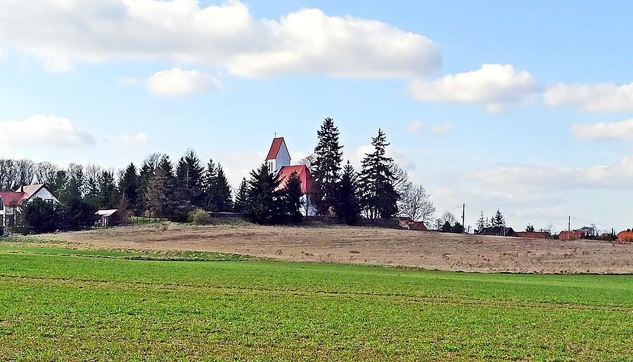 Kościółek w Obiszowie