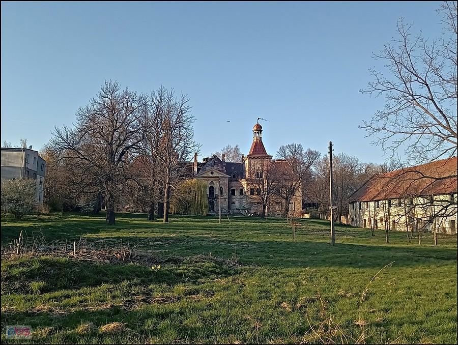 pałac w manczycach