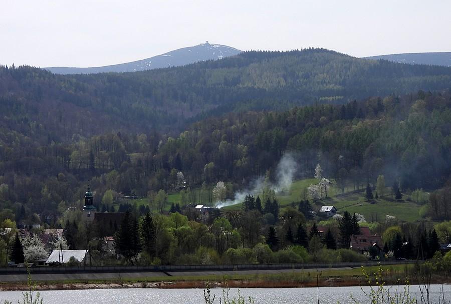 Widok znad zalewu w Sosnówce
