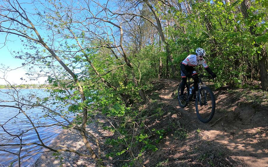 W akcji MTB na singielku wzdłuż Kowalskiego