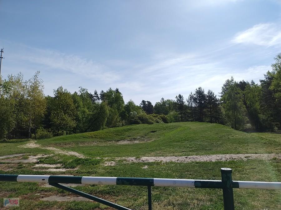 Wydma przy wejściu na tereny spacerowe