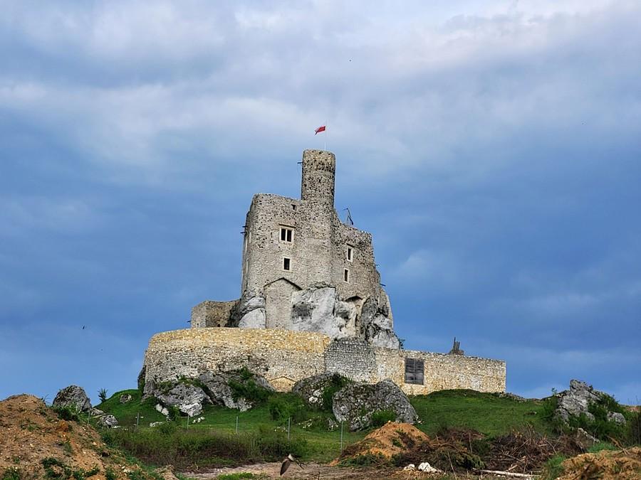 Mirów zza płotu