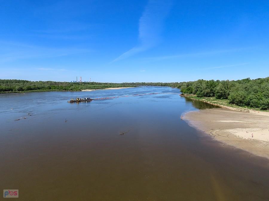 Wisła z Mostu Południowego, z kawałkiem plaży nudystów