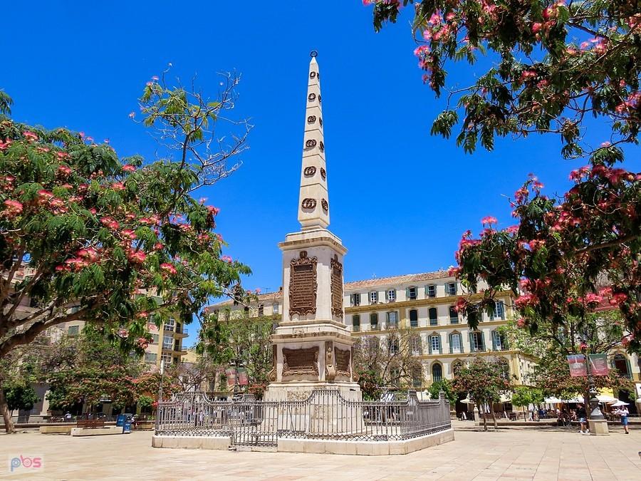 Malaga - pomnik generała Torrijosa