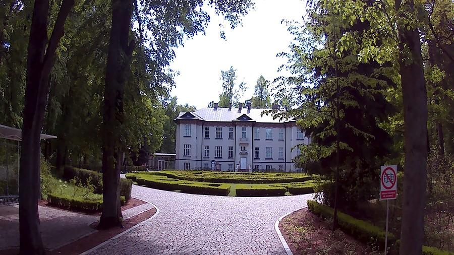 Pałac w Karolinie Zespół "Mazowsze"