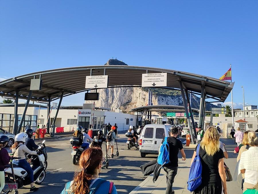 Na granicy Hiszpanii i Gibraltaru