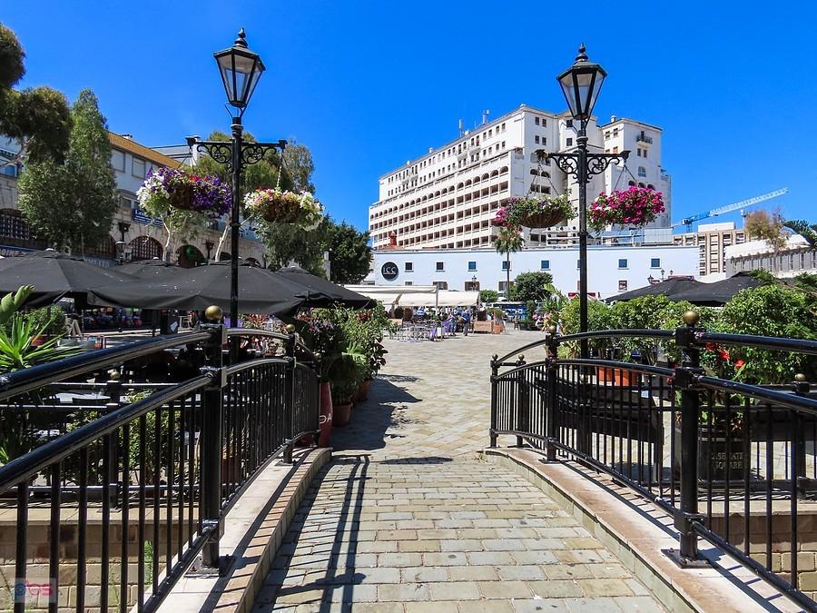 Grands Casemates Square