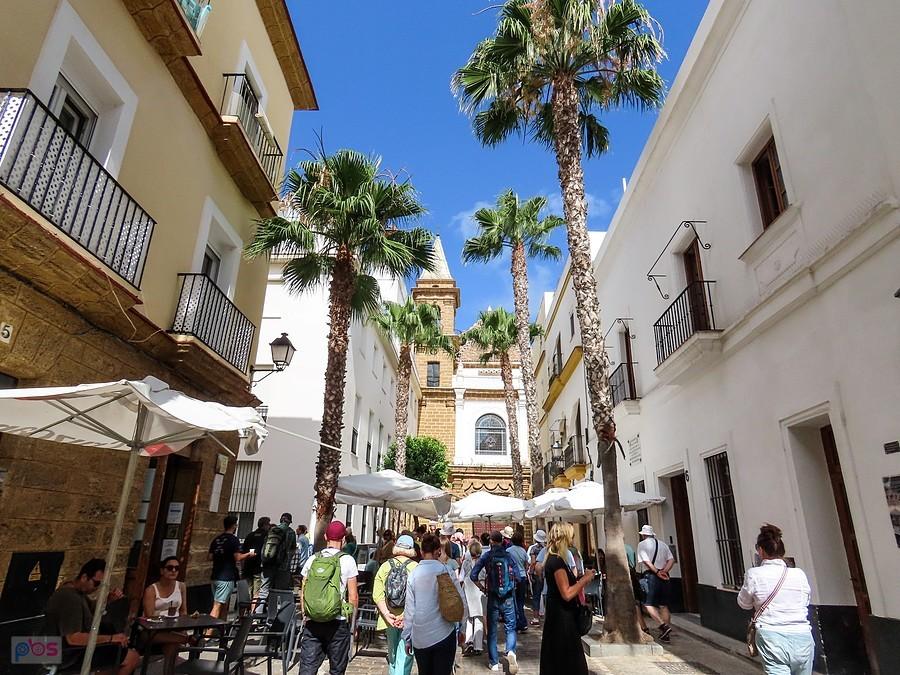 Urokliwa uliczka Kadyksu - Calle Virgen de la Palma