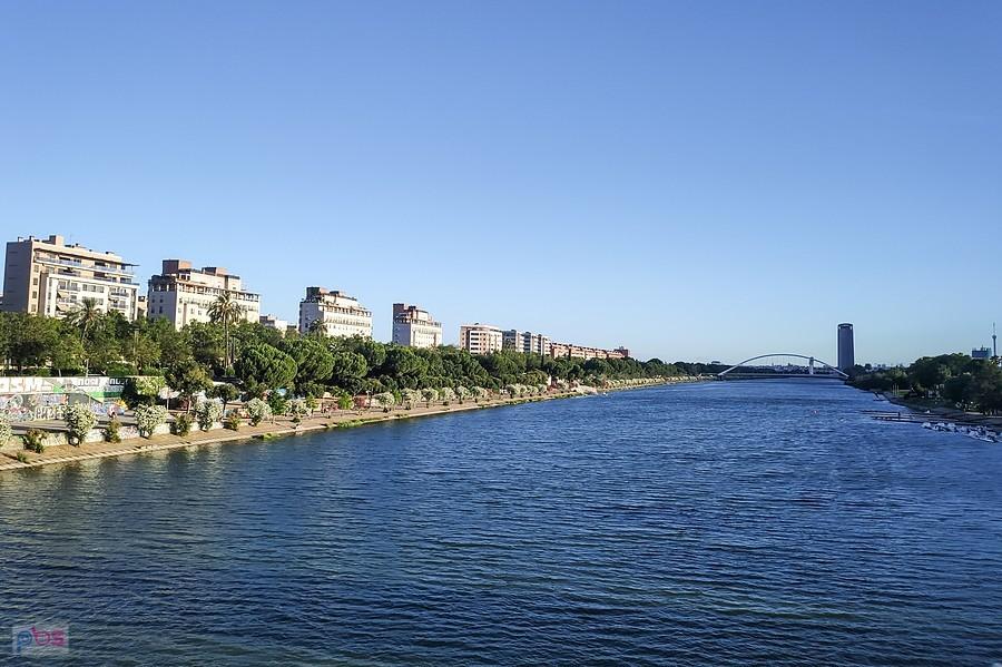 Gwadalkiwir w Sewilli