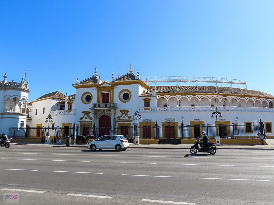 Sewilla - arena walki byków i muzeum La Real Maestranza