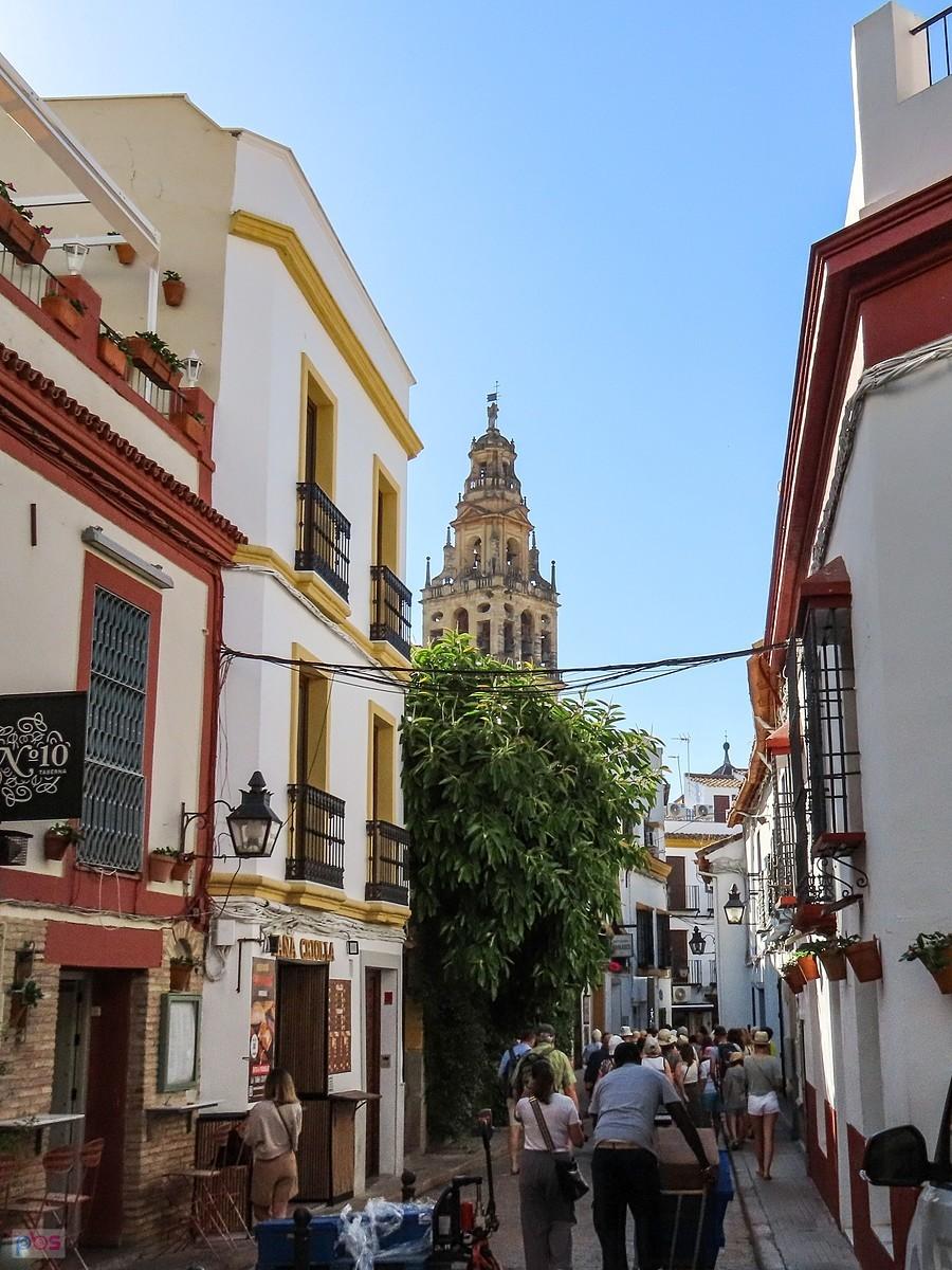 Kordoba - Calle Romero i wieża Mezquita