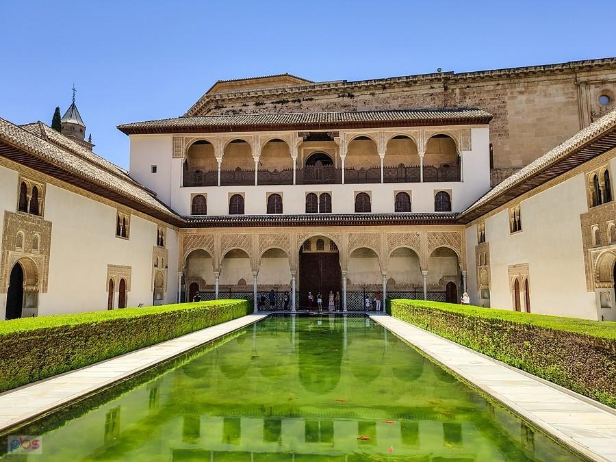 Grenada, Alhambra - Patio de los Arrayanes