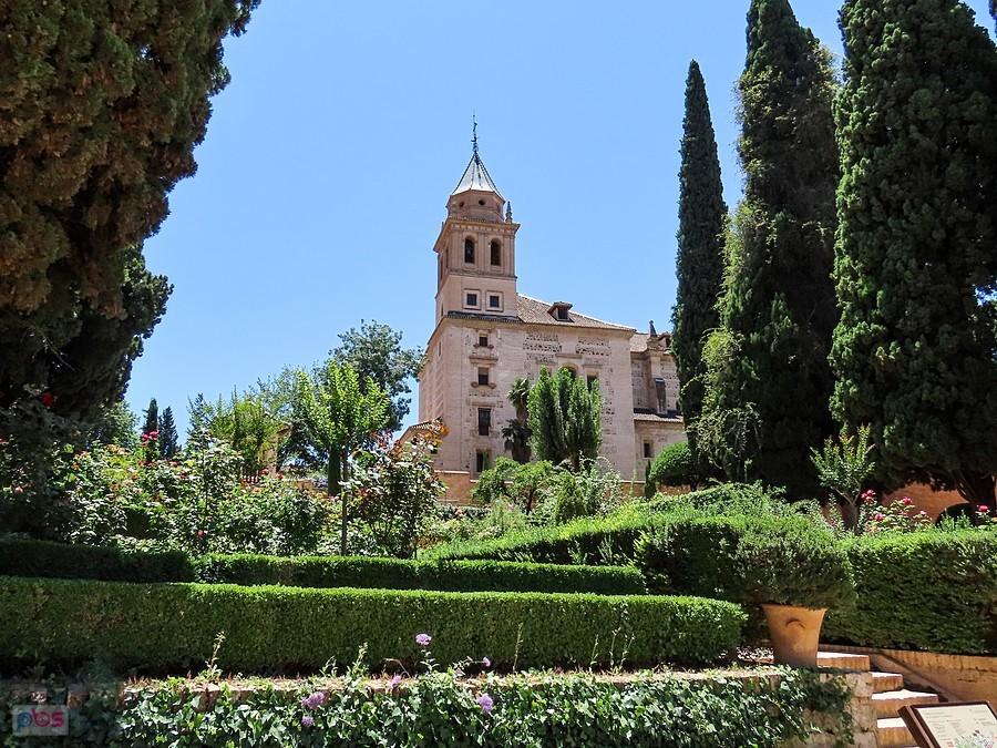 Grenada, Alhambra - kościół Iglesia de Santa María de la Alhambra