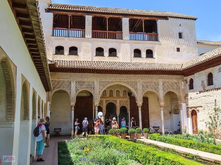Kompleks Generalife powstał za panowania Muhammada III, w latach 1302–1309