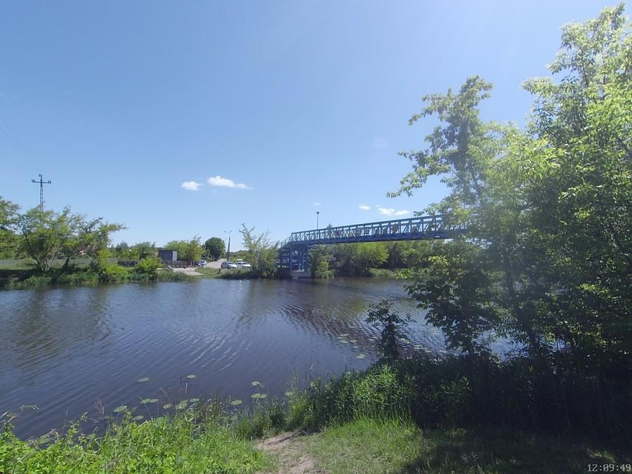 Kładka rowerowo - piesza nad Kanałem Żerańskim