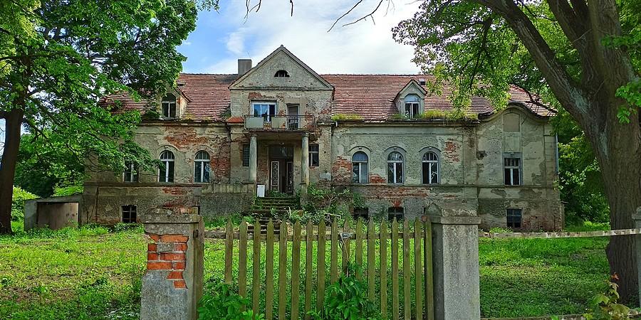 Pałacyk w Turowie