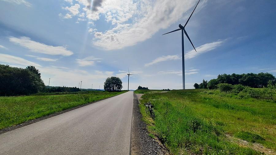 Wiatraczki w Wesołej.