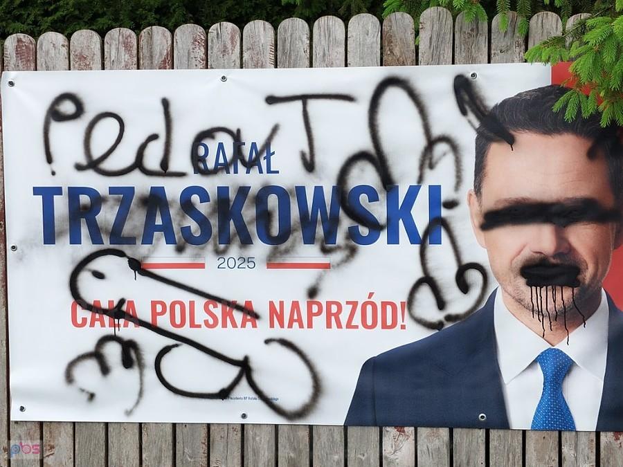 Argumenty Tuska z doopy , argument antytuskowe na tym samym poziomie