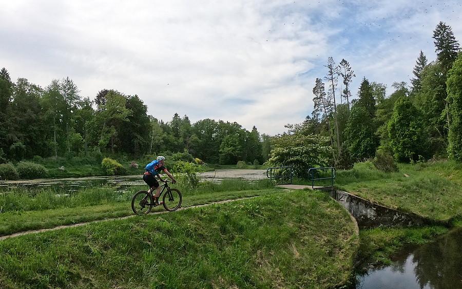 Pierwsze km-y przebiegły przez połczyński Park Zdrojowy