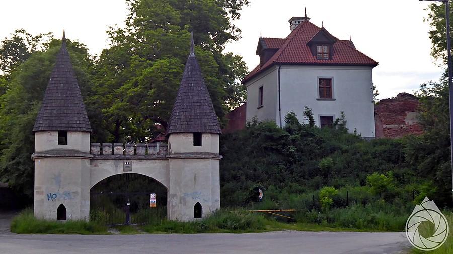 zabytkowy pałacyk w Rudniku
