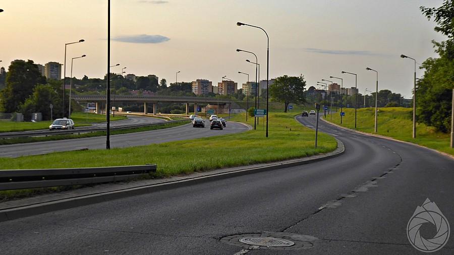 pofalowane i dziurawe drogi Lublina