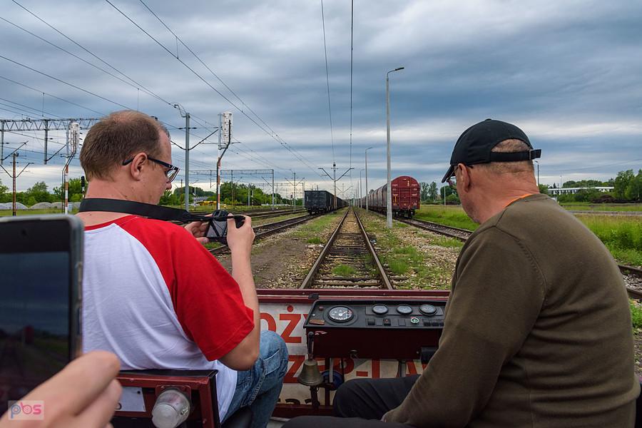 Przejażdżka drezyną DL06 na stacji Częstochowa Stradom, atrakcja zorganizowana przez Muzeum Historii Kolei - Klub Sympatyków Kolei Warszawsko-Wiedeńskiej z Częstochowy.