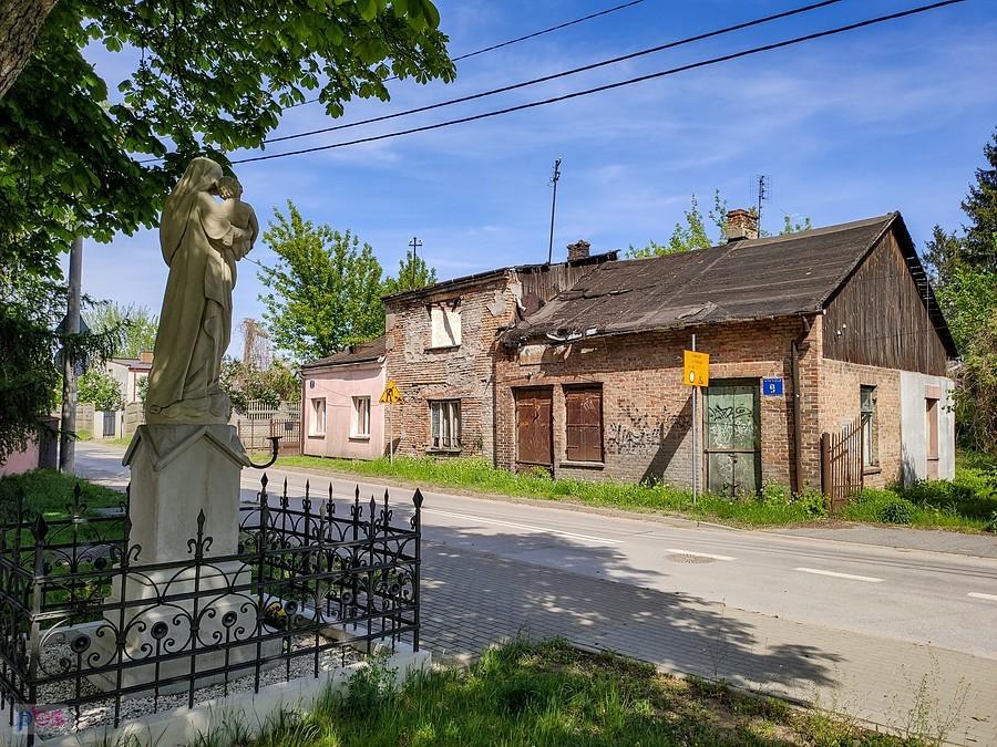 Figura Matki Boskiej z Dzieciątkiem z 1905 r. w Skolimowie
