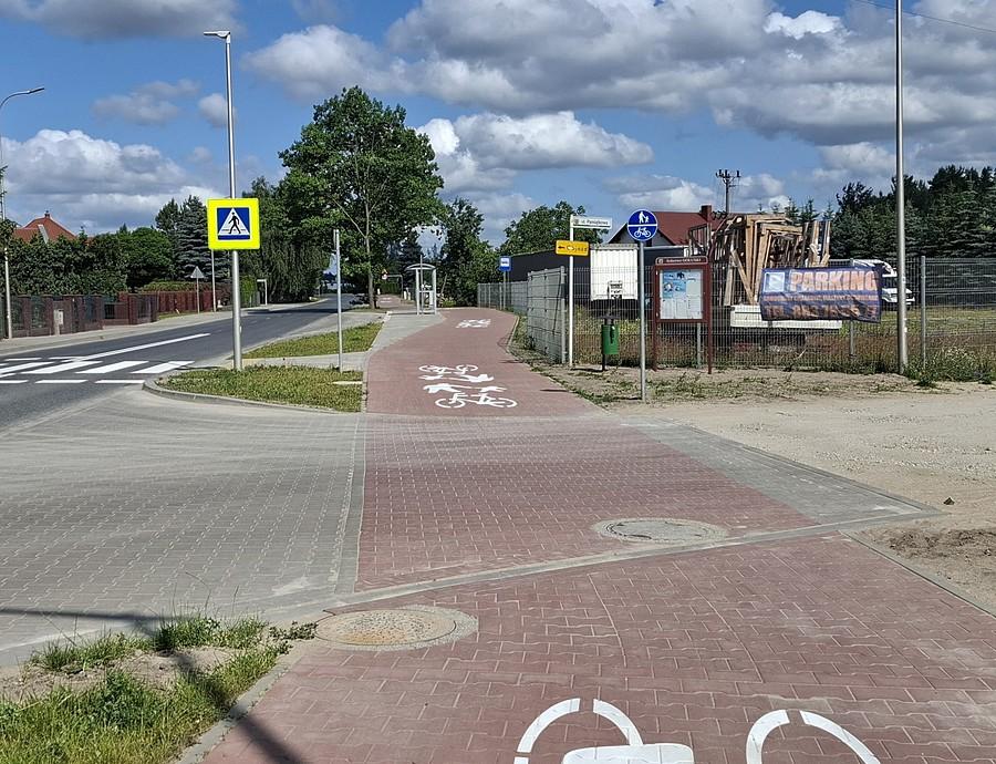 Gmina Dopiewo w 2025 roku buduje śmieszkę jak sprzed 30 lat