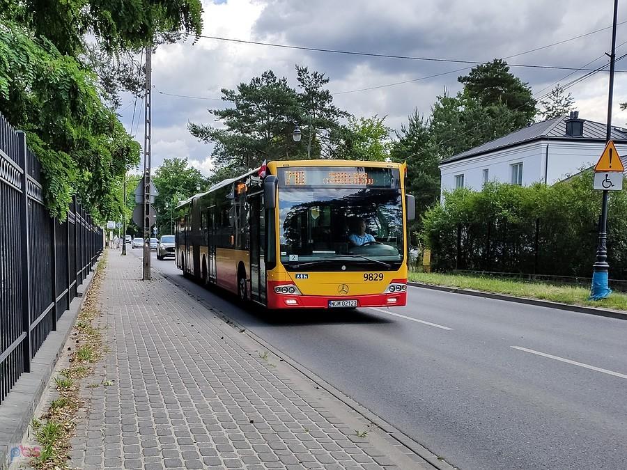 710 na ul. Długiej w Chylicach