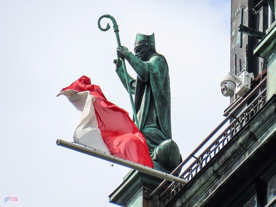 Święty Stanisław patriotycznie, na wieży Jasnogórskiej