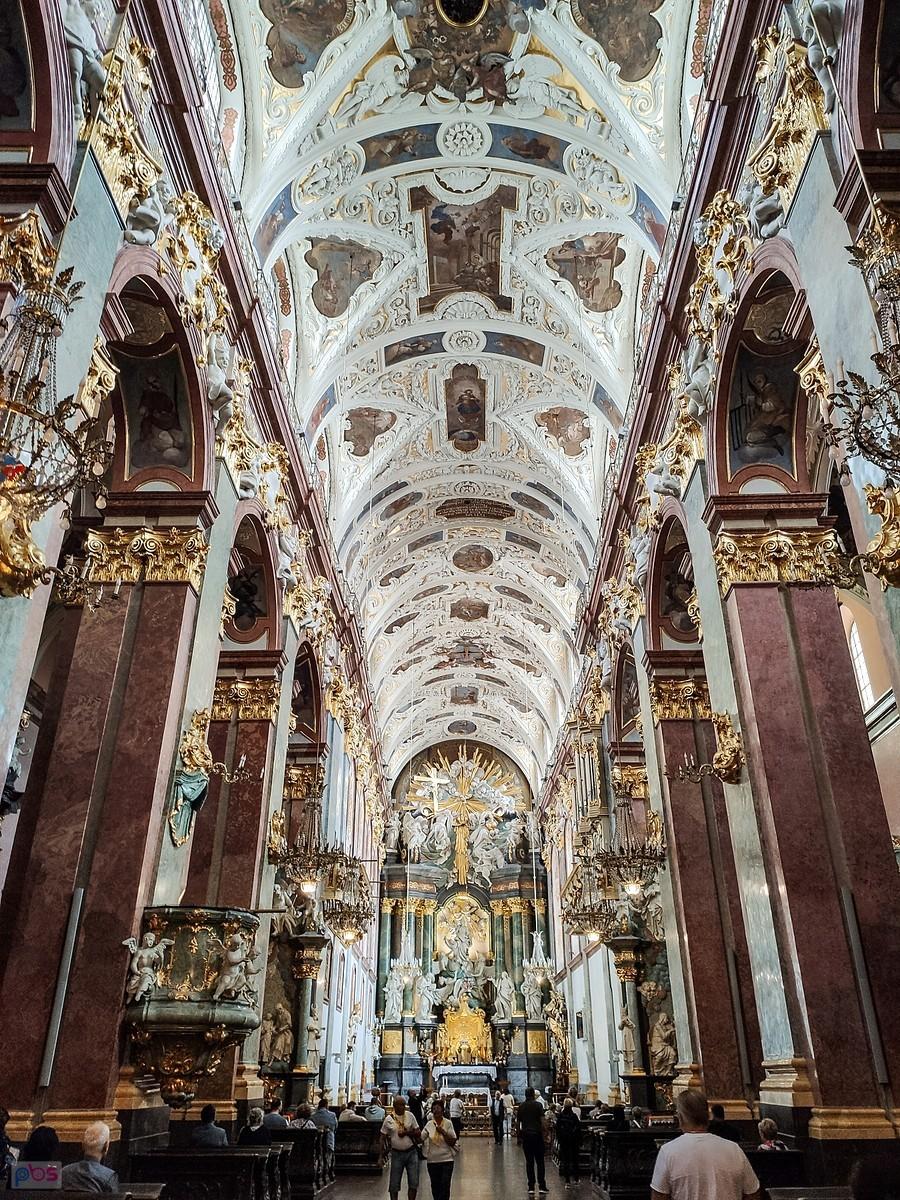 Nawa główna Bazyliki Jasnogórskiej