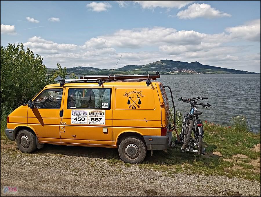 busik na jeziorem