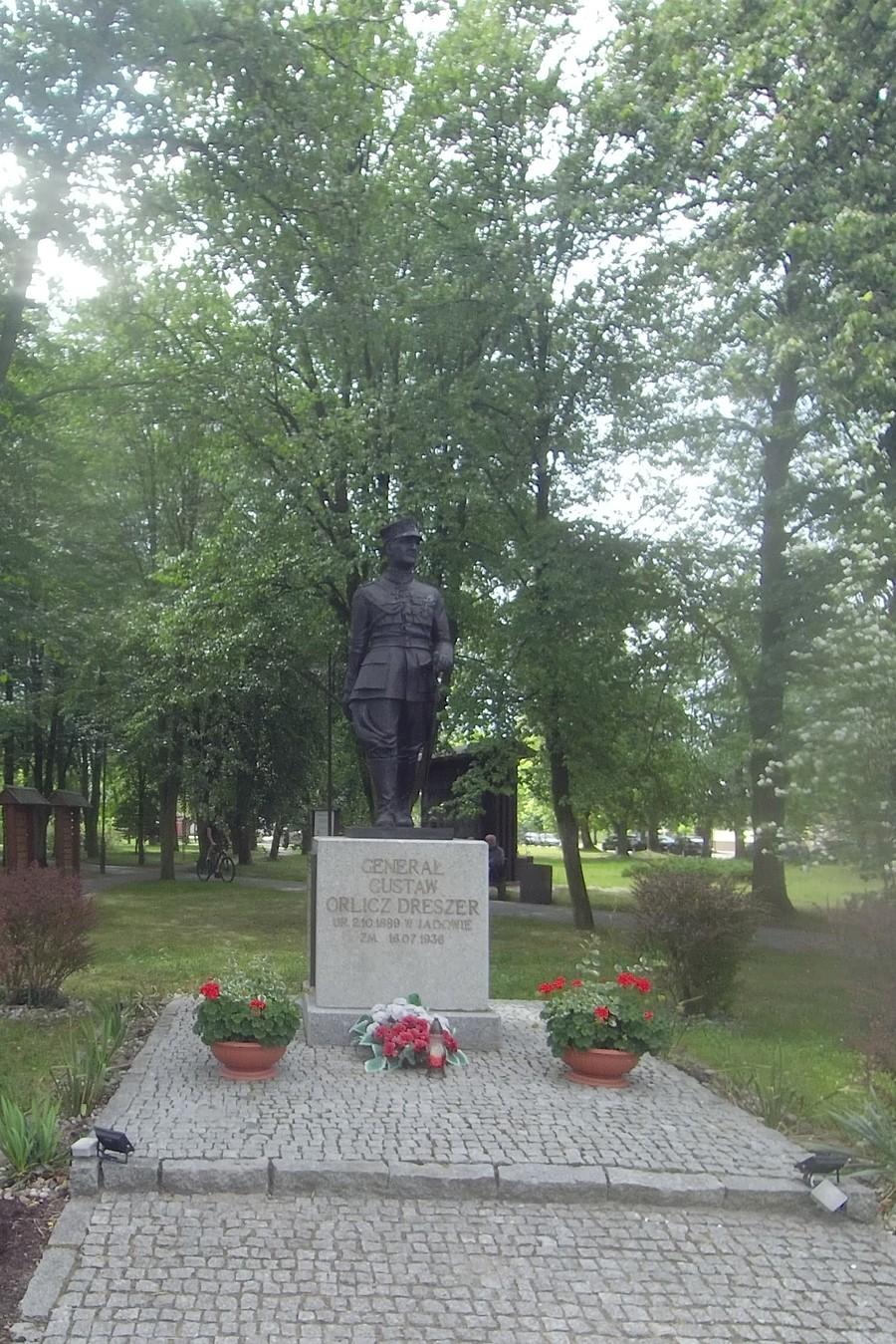 Generał "Orlicz" Dreszer mieszkaniec Jadowa