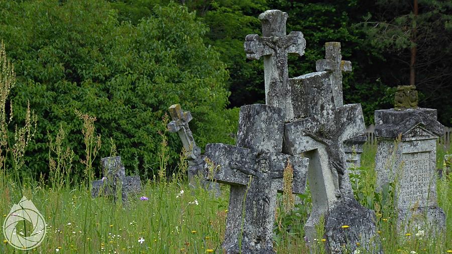 cerkwisko koło Dziewięcierza, cmentarz przycerkiewny