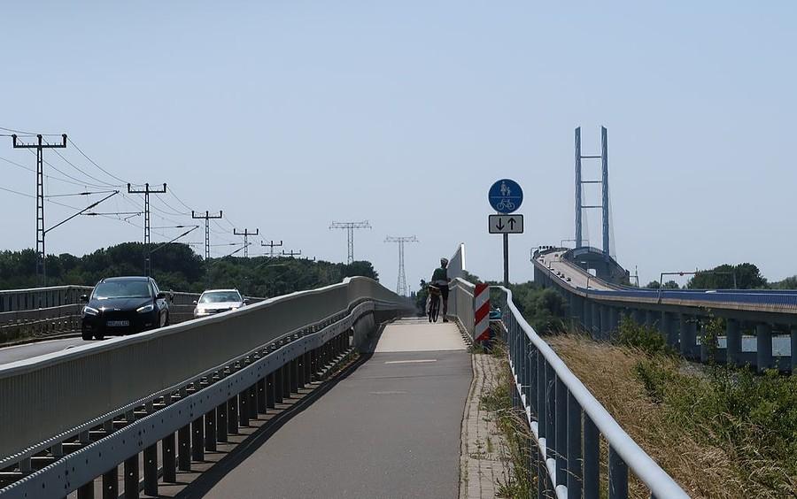 Imponujący wiadukt w Stralsund. Wracamy na stały ląd