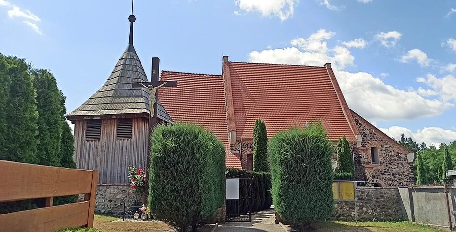 Kościół i dzwonnica w Rudnie