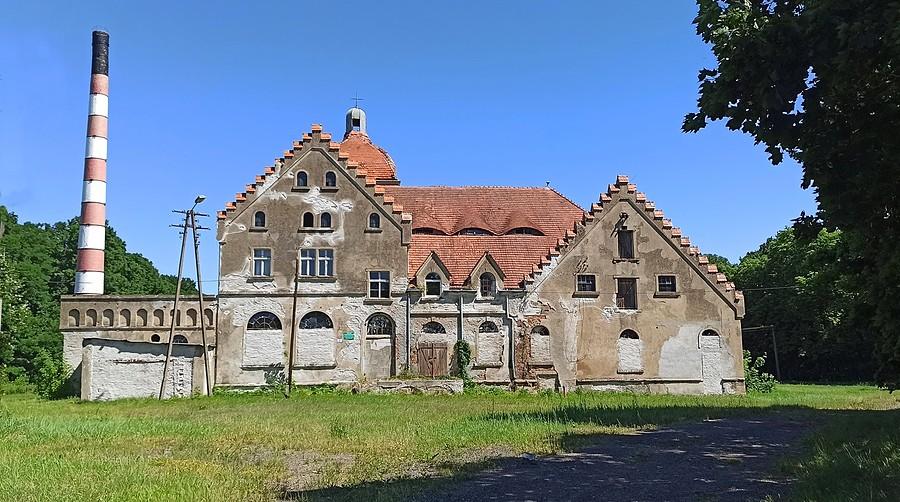 Gorzelnia przy pałacu w Jędrzychowie